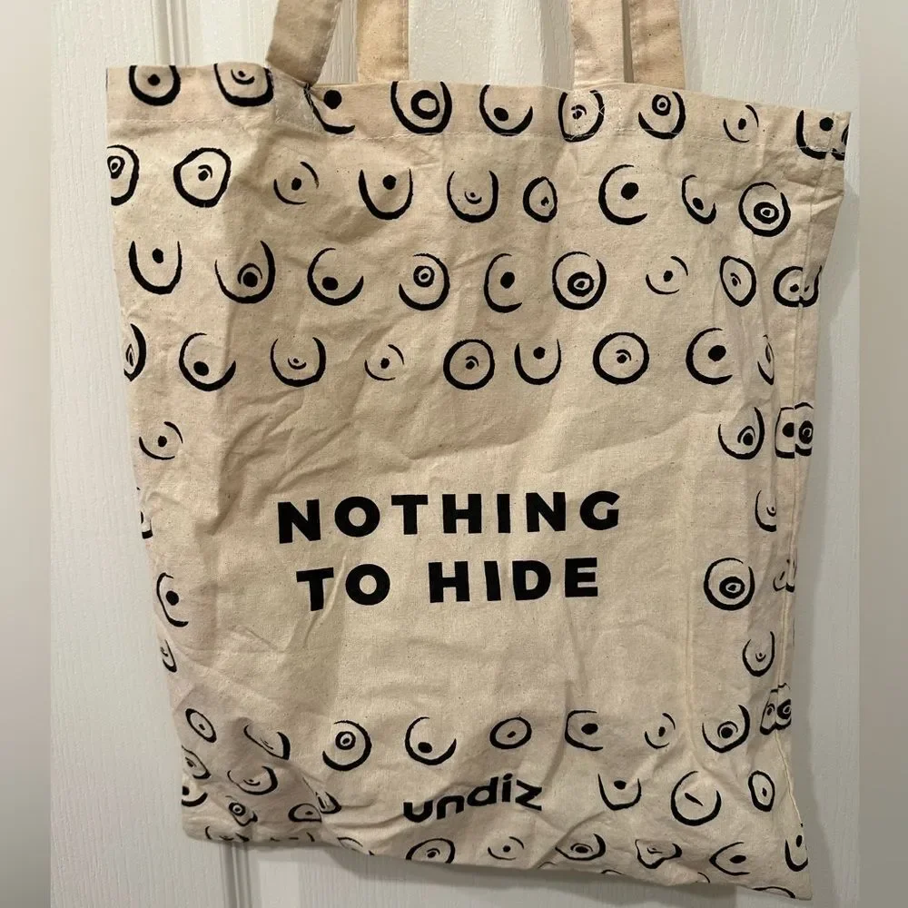 NWOT Undiz breast tote